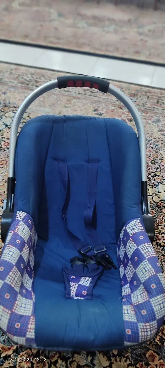 کریر و کیف مارک دیپلمات دلیجان|کالسکه و لوازم جانبی|بوئین زهرا, |دیوار