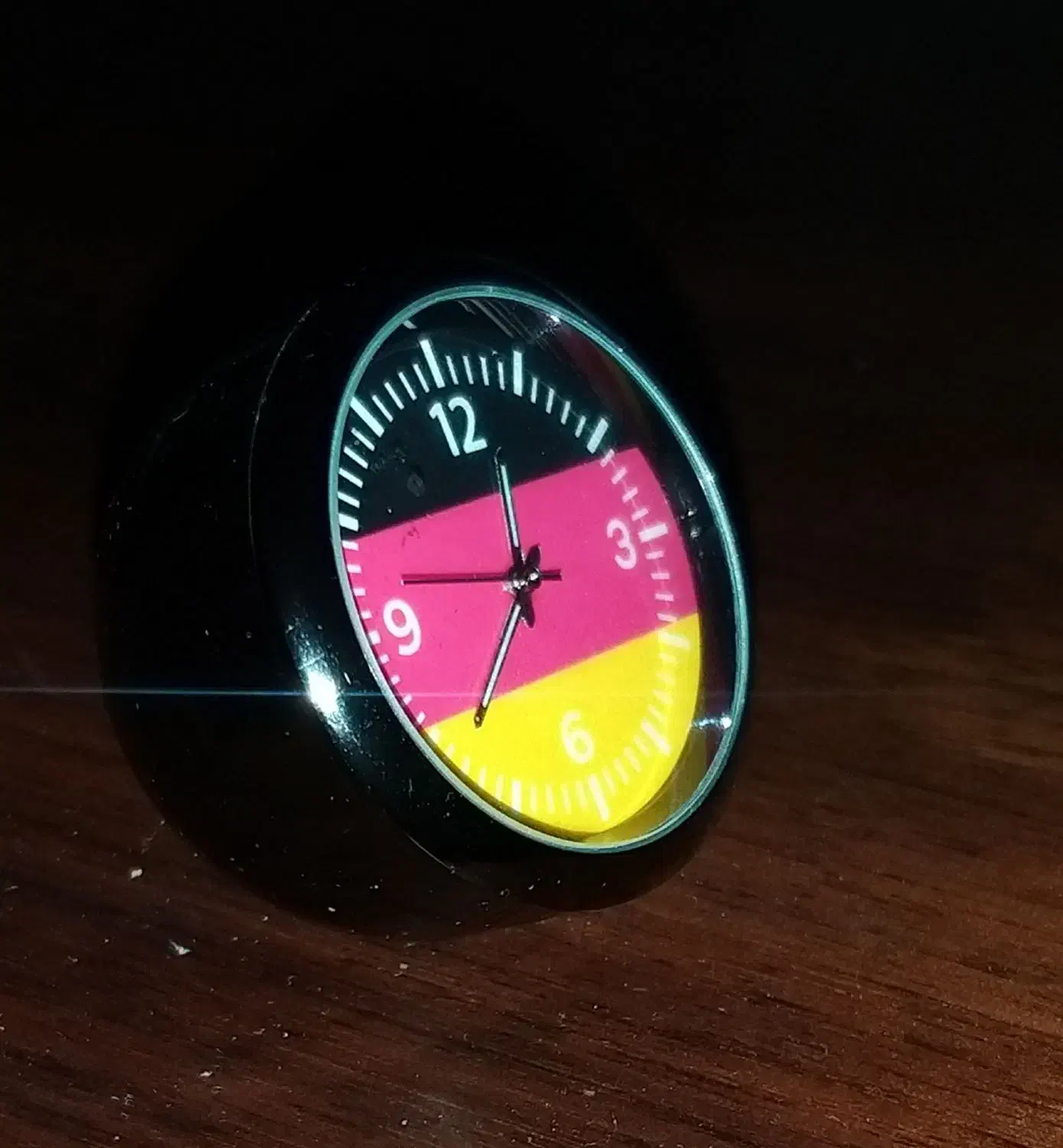 ساعت کوچک رومیزی با طرح آلمان|ساعت|تهران, اختیاریه|دیوار