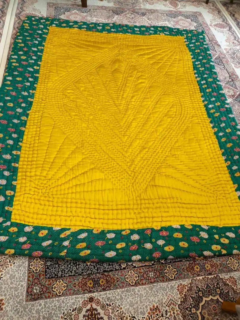 لحاف و تشک پشمی|رختخواب، بالش، پتو|رشت, فلسطین|دیوار