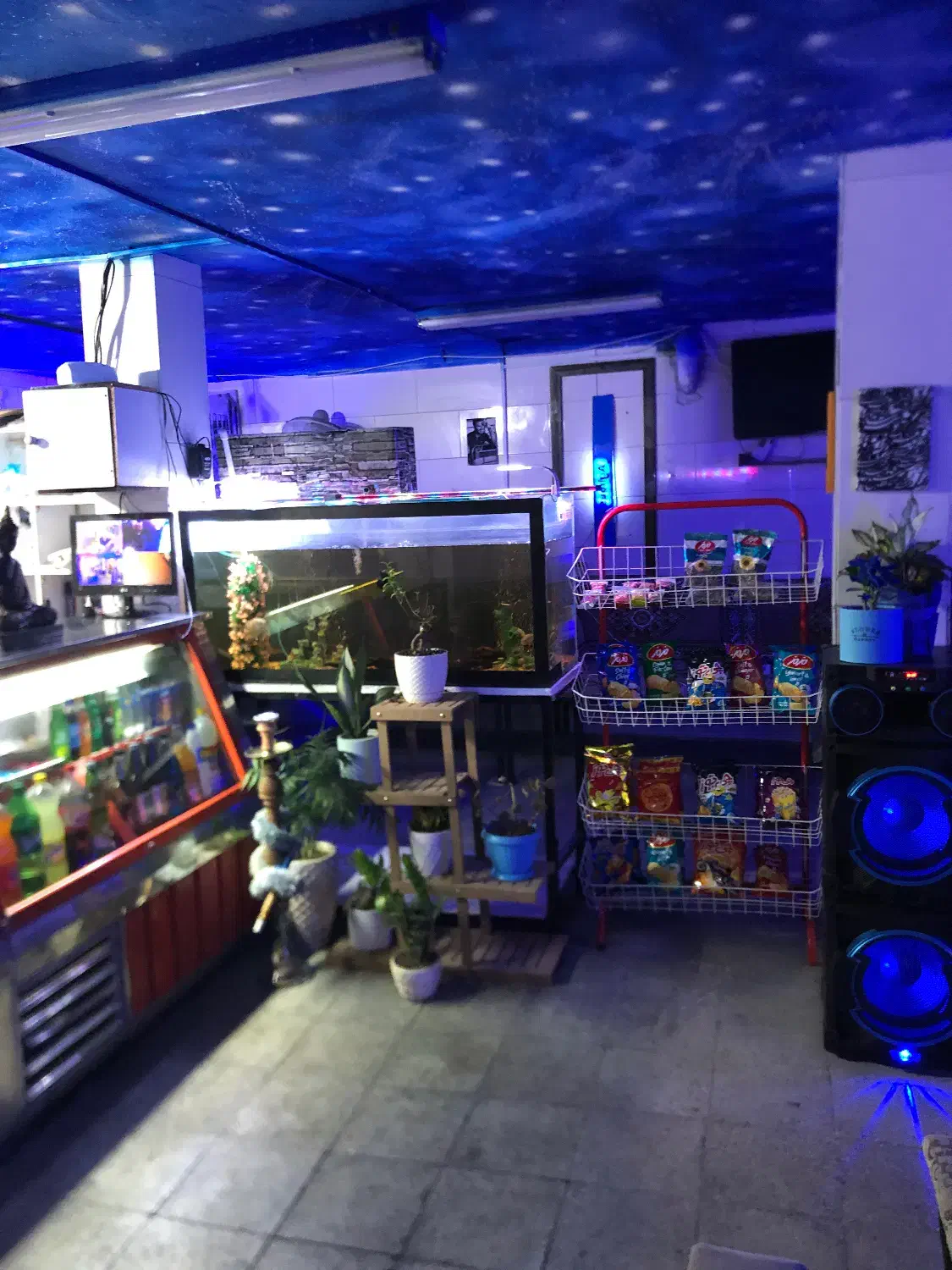 اجاره سفره خانه سنتی با تمامی امکانات|اجارهٔ مغازه و غرفه|ساری, |دیوار