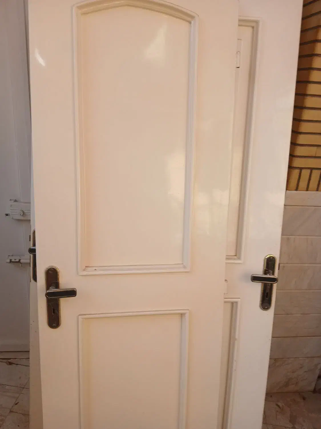 درب چوبی|مصالح و تجهیزات ساختمان|قم, زنبیل آباد|دیوار