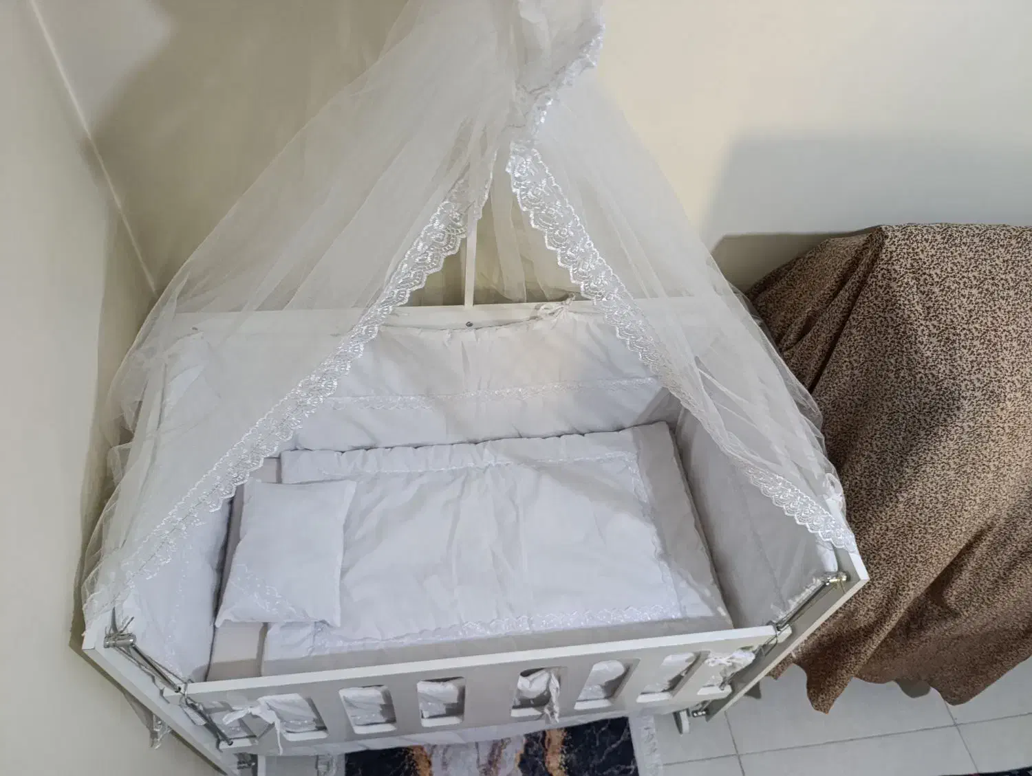 تخت گهواره بچه|تخت و سرویس خواب|ری, سیزده آبان|دیوار