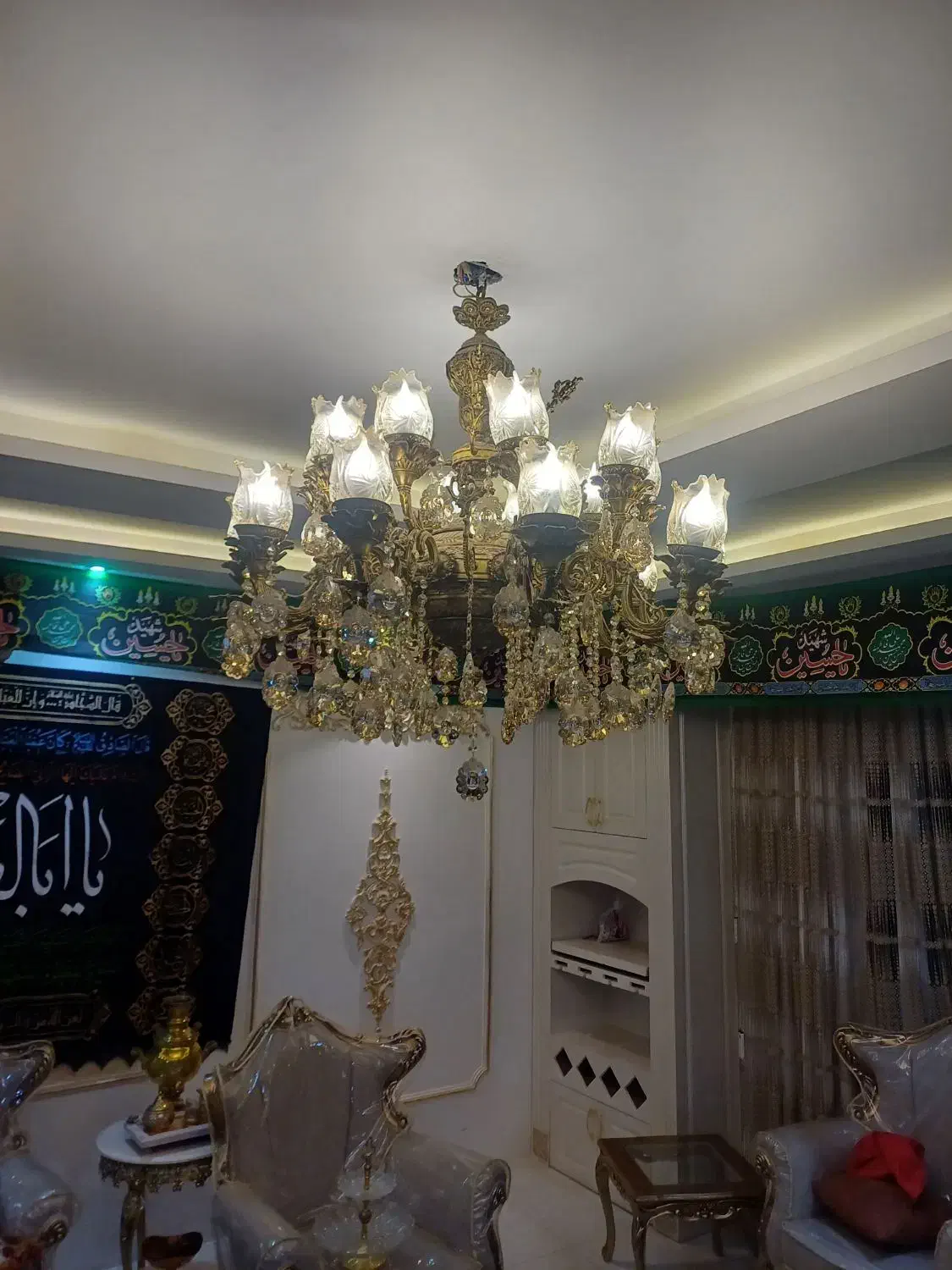 لوستر برنز شاه عباسی بزرگ|لوستر و چراغ آویز|مشهد, رضاشهر|دیوار