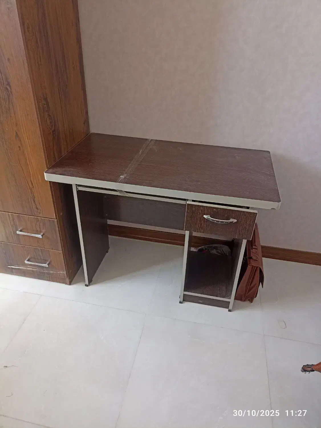 میز کامپیوتر|میز تحریر و کامپیوتر|شهرکرد, |دیوار