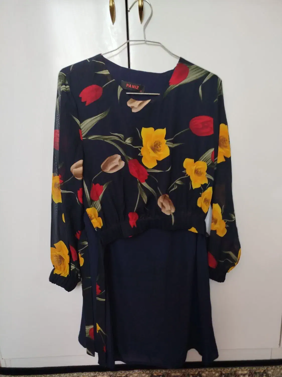 شومیز|لباس|شاهین‌شهر, شهرک گلدیس|دیوار