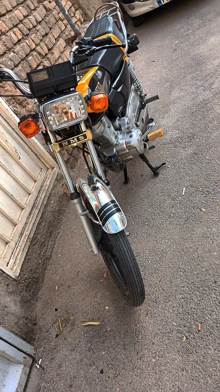 موتور ۱۲۵ پرواز|موتورسیکلت|اصفهان, خانه اصفهان|دیوار