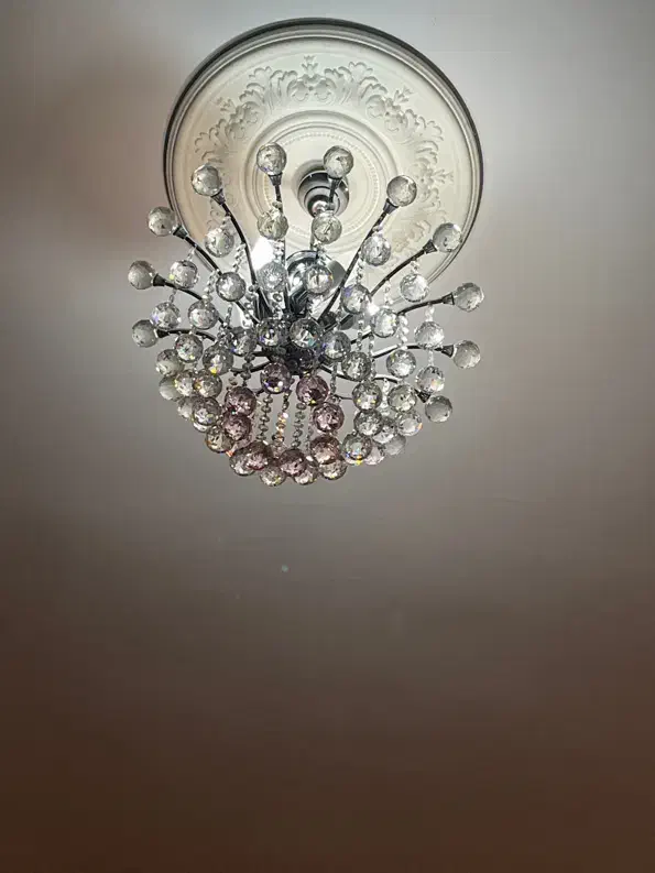 لوستر پر جلوه|لوستر و چراغ آویز|بجنورد, |دیوار