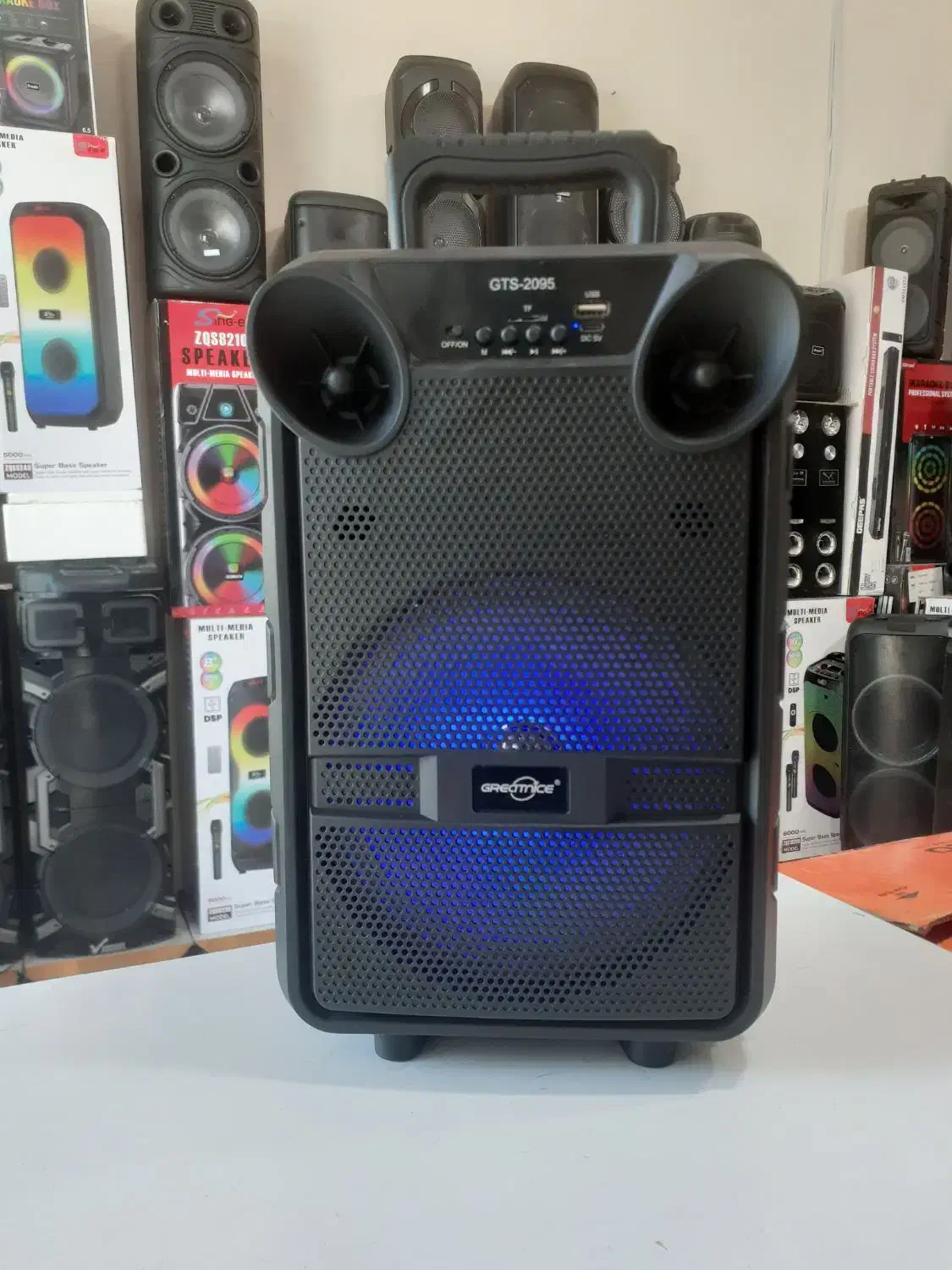 اسپیکر چمدانیGTS با میکروفن بیسیم|پخش‌کننده همراه|خمینی‌شهر, |دیوار