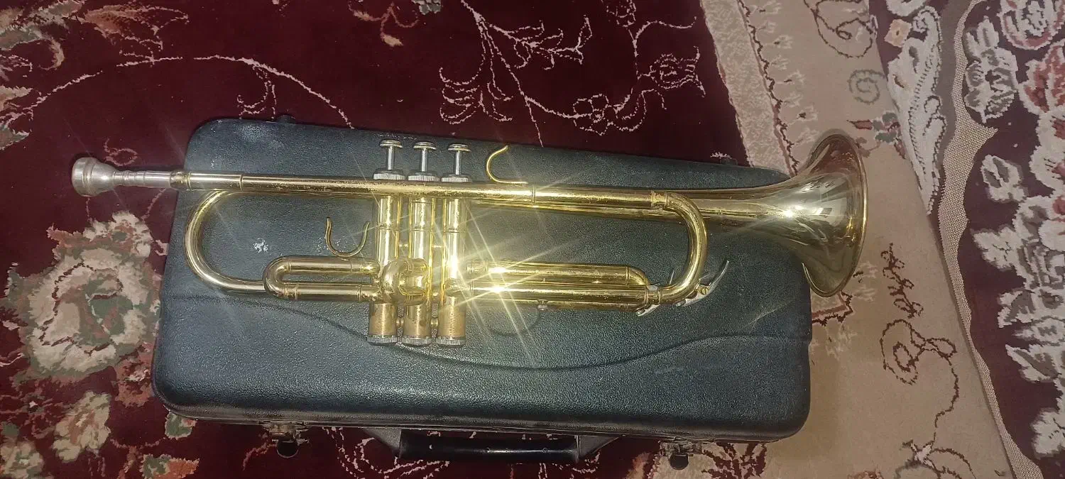 ترومپت آلمانی|سازهای بادی|روداب, |دیوار