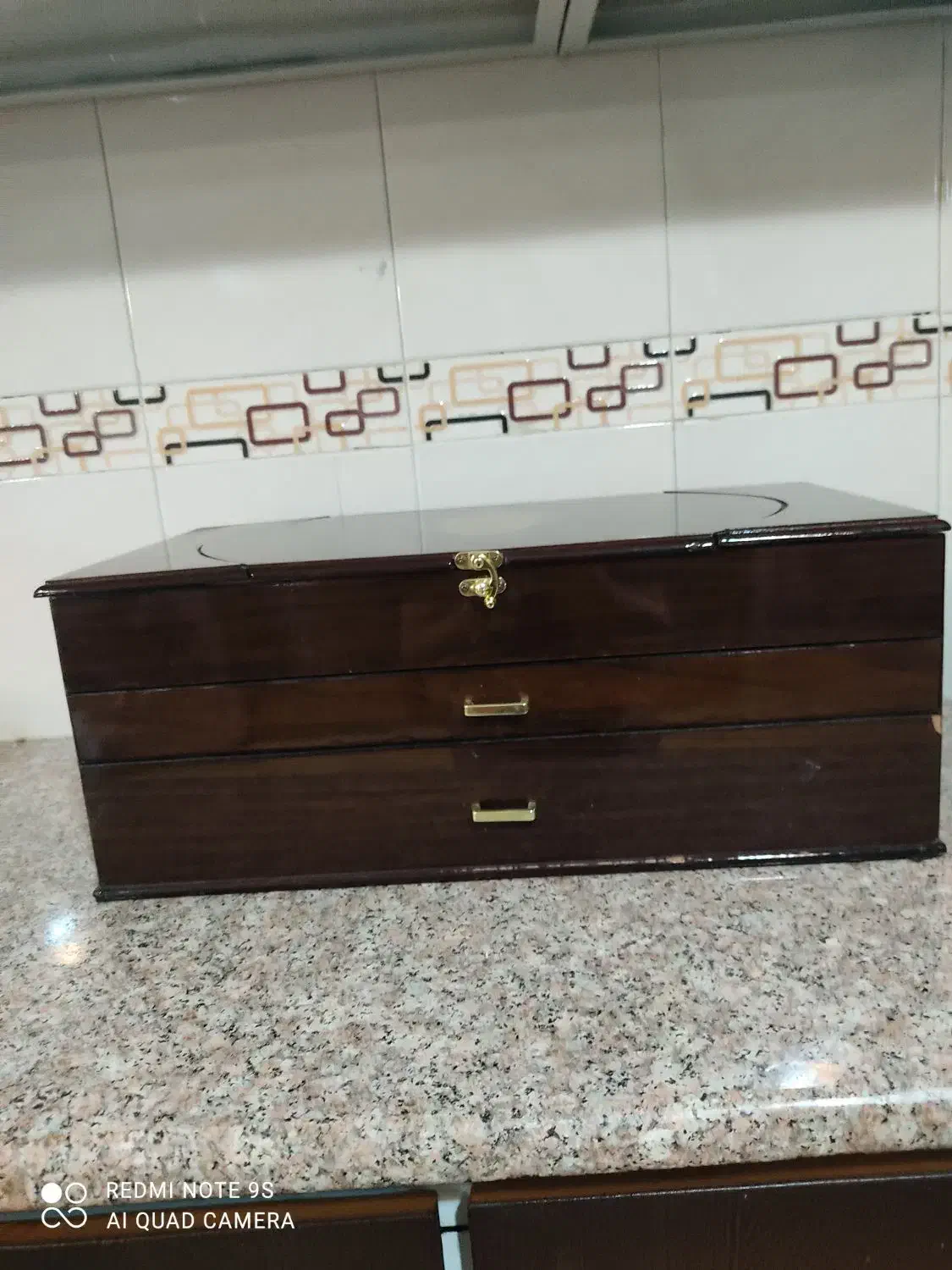 کنسول قاشق چنگال یا باکس چوبی|ظروف سرو و پذیرایی|شیراز, فخرآباد (دروازه کازرون)|دیوار