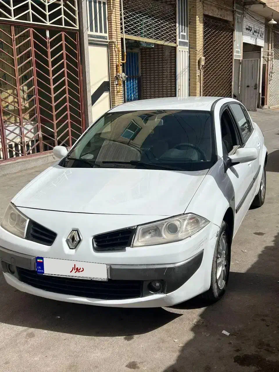 رنو مگان مونتاژ 2000cc، مدل ۱۳۸۸|خودرو سواری و وانت|یزد, |دیوار