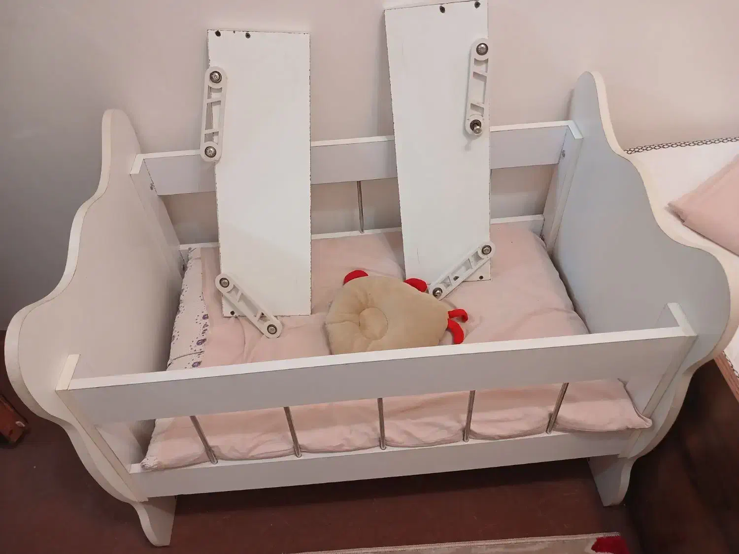 گهواره تخت شو کودک در حدنو|تخت و صندلی بچه|فرخ‌شهر, |دیوار