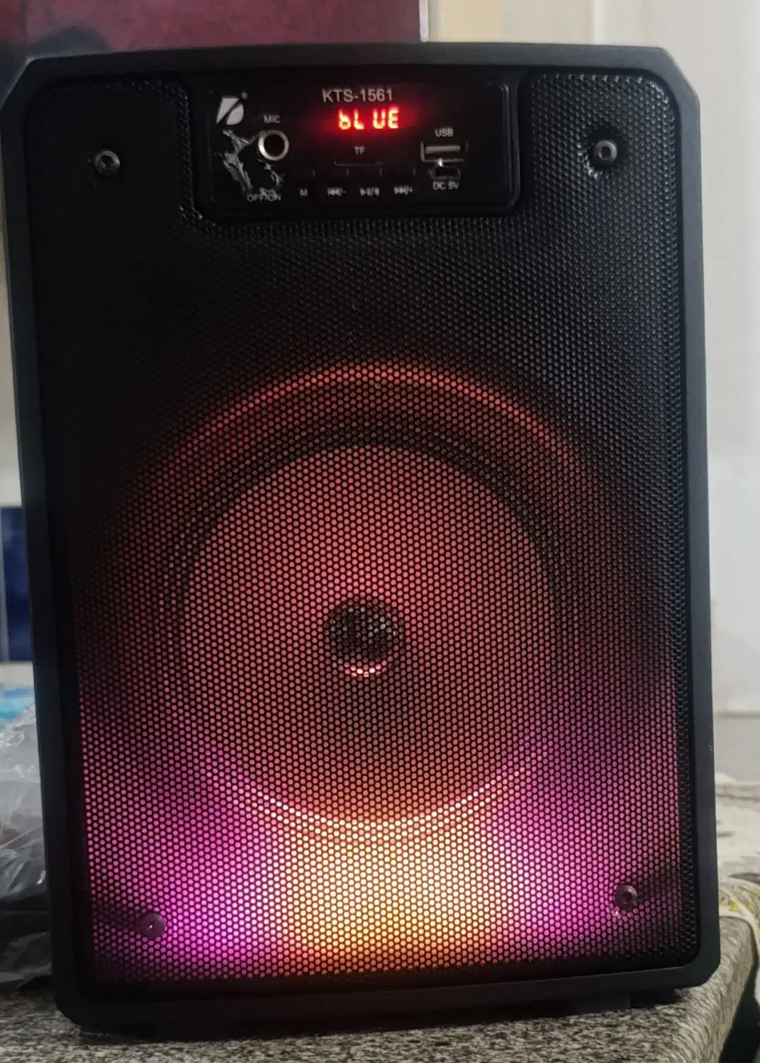 اسپیکردرحدرنو با شارژرومیکروفون که هنوز دست نخورده|سیستم صوتی خانگی|ساری, |دیوار