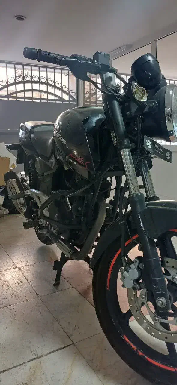 موتور باجاج ۹۲ تمیز پالس ۱۸۰|موتورسیکلت|اصفهان, شاهزید|دیوار