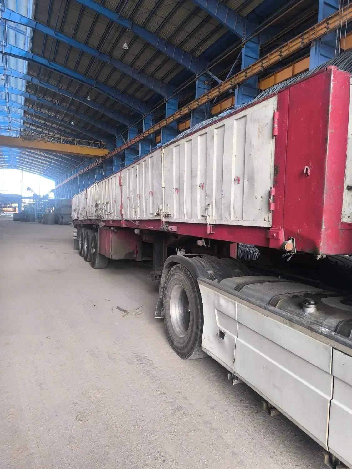 تریلی لبه|خودرو سنگین|نهبندان, |دیوار