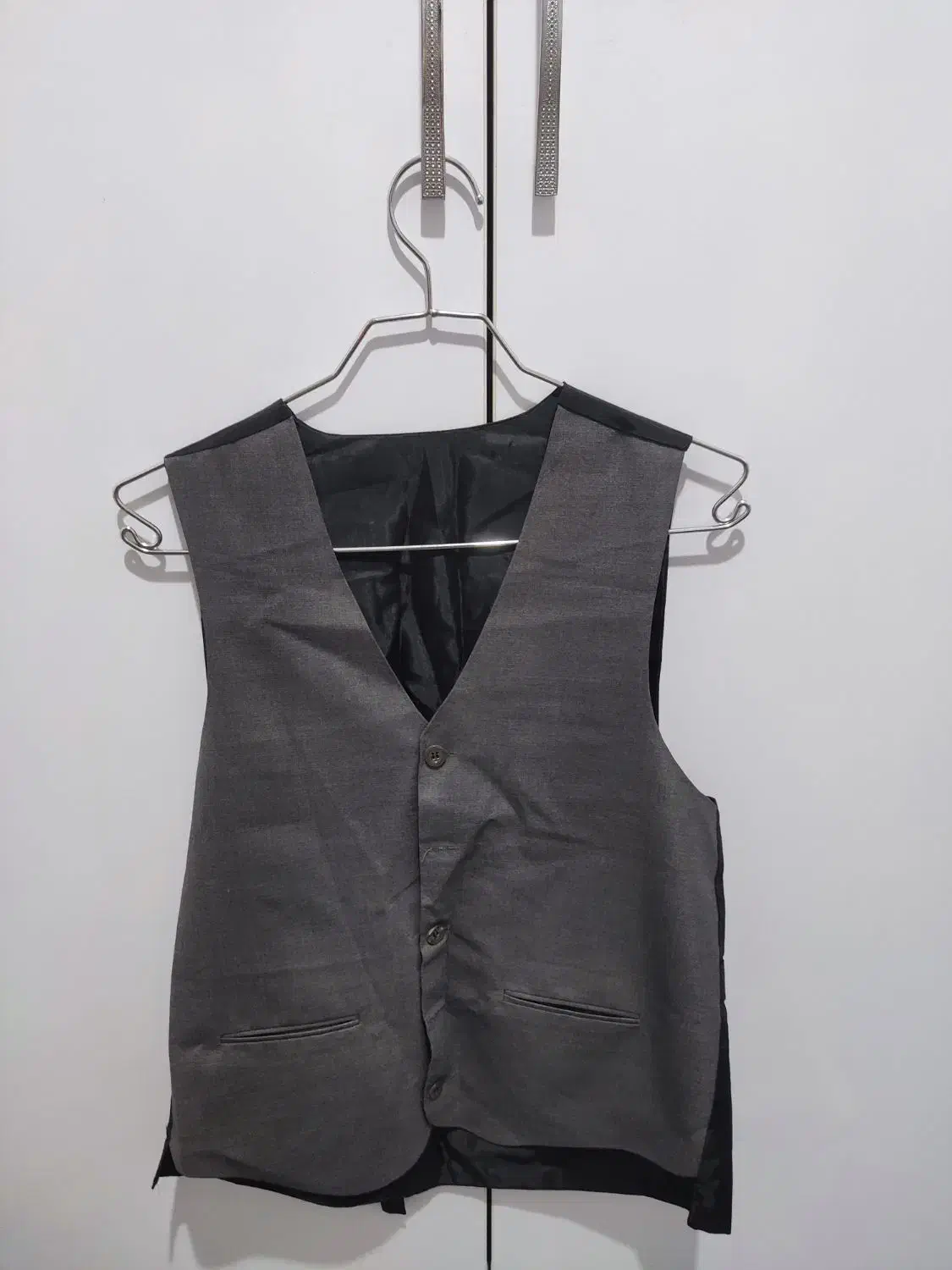 کت و جلیقه|لباس|مینودشت, |دیوار