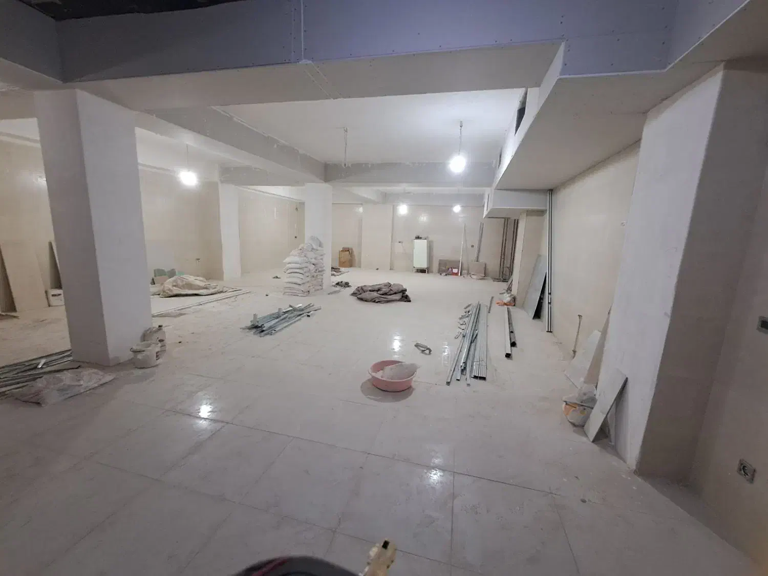 زیرزمین اجاره /جهت باشگاه|اجارهٔ مغازه و غرفه|کرمان, |دیوار