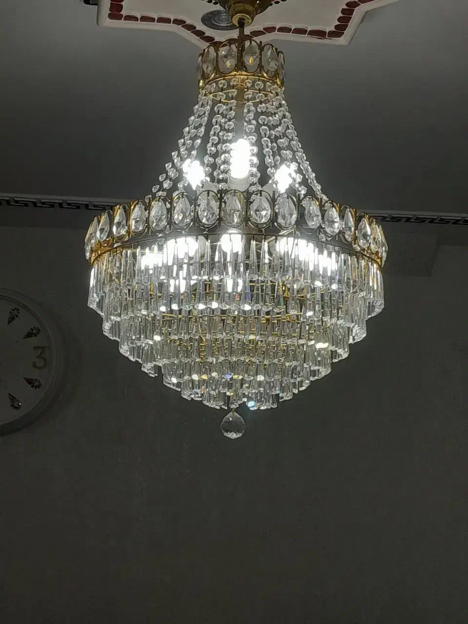 لوستر شیک و سالم|لوستر و چراغ آویز|قروه, |دیوار