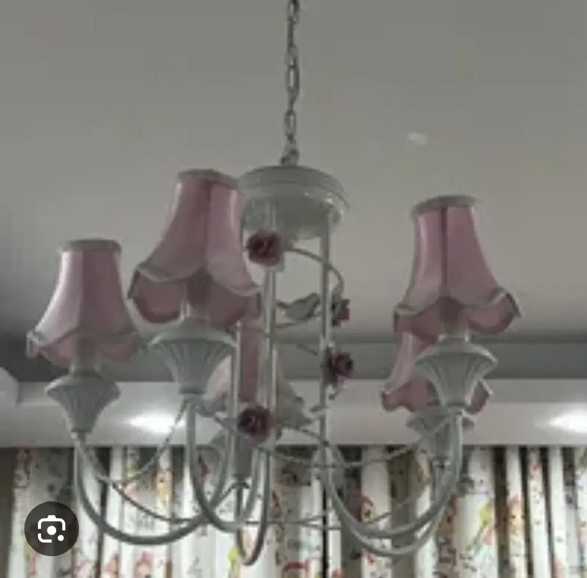 لوستر فانتزی کاملا نو و تمیز|لوستر و چراغ آویز|قم, پردیسان|دیوار