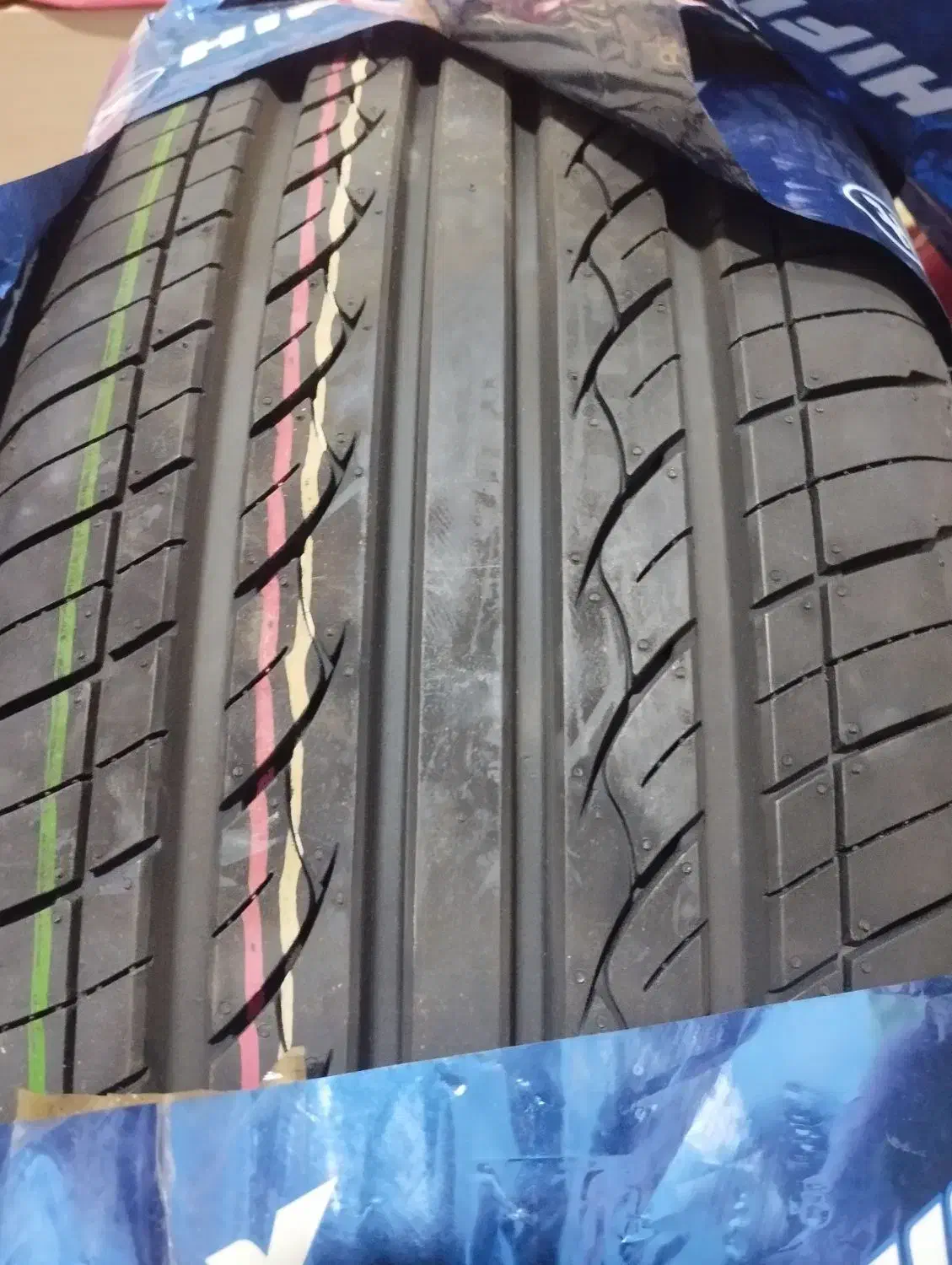 لاستیک خارجی پهن Hifly|قطعات یدکی و لوازم جانبی|قم, زاویه|دیوار