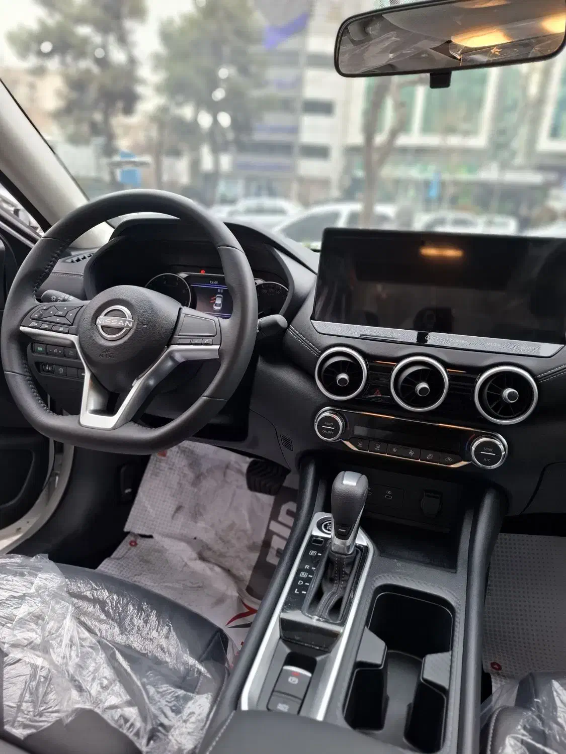 نیسان سیلفی|خودرو سواری و وانت|تهران, عباسآباد|دیوار