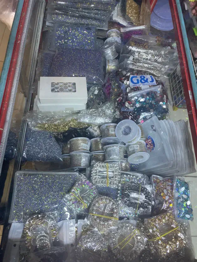 فروش لوازم خرازی به صورت یکجا و عمده|لوازم خیاطی و بافتنی|بندرعباس, |دیوار