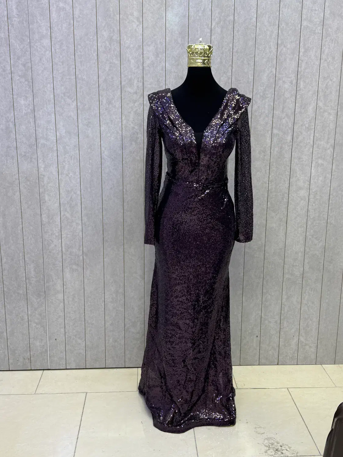 لباس مجلسی بلند|لباس|لار, |دیوار