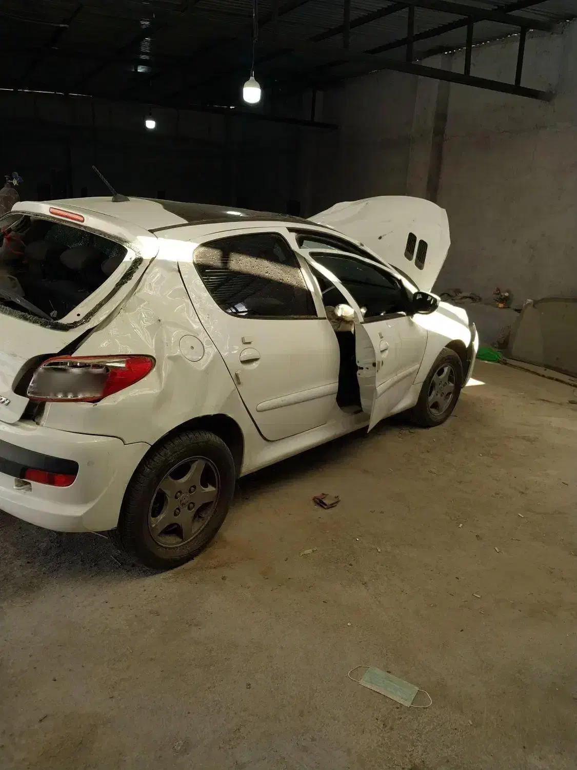 پژو 207تصادفی|خودرو سواری و وانت|خوی, |دیوار