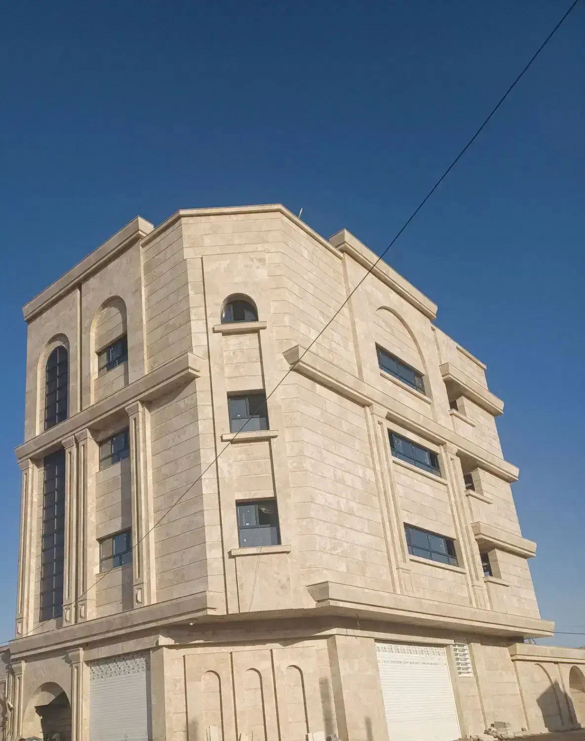 فروش و معاوضه مجتمع چهار طبقه|فروش آپارتمان|سیرجان, |دیوار