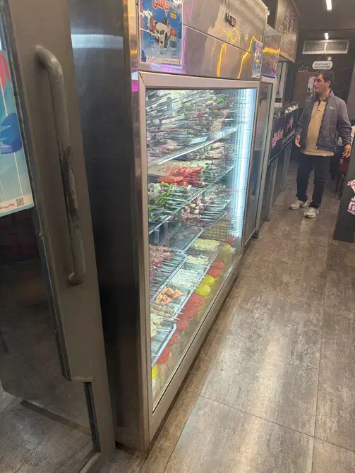 تخته کار  در جگرسرای چاشنی|استخدام خدمات فروشگاه و رستوران|تهران, شهران شمالی|دیوار