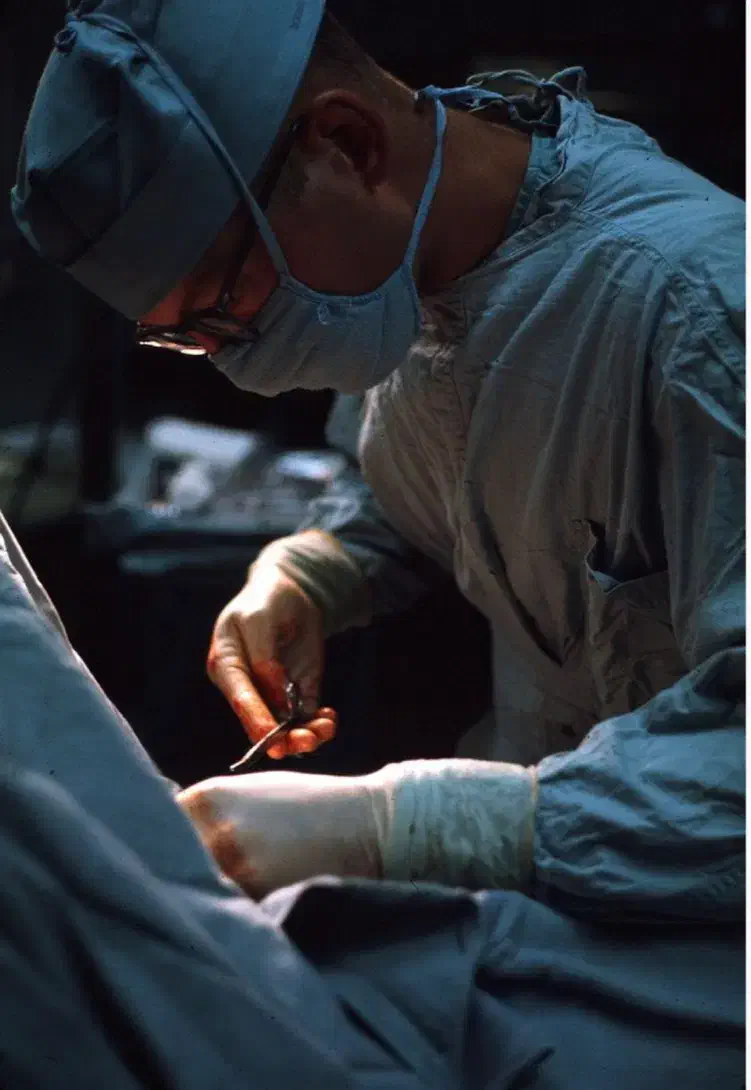 سرم‌تراپی بخیه سونداژ و پانسمان نوین اعزام متخصص|خدمات آرایشگری و زیبایی|ارومیه, |دیوار