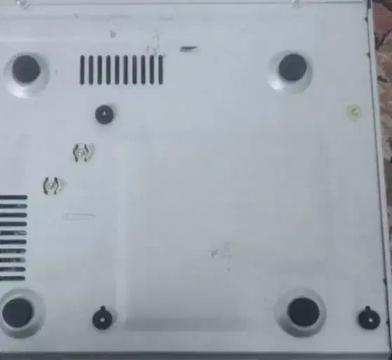 دستگاه سی دی قدیمی|پخش‌کننده DVD و ویدیو|قم, مسجد امام حسن|دیوار