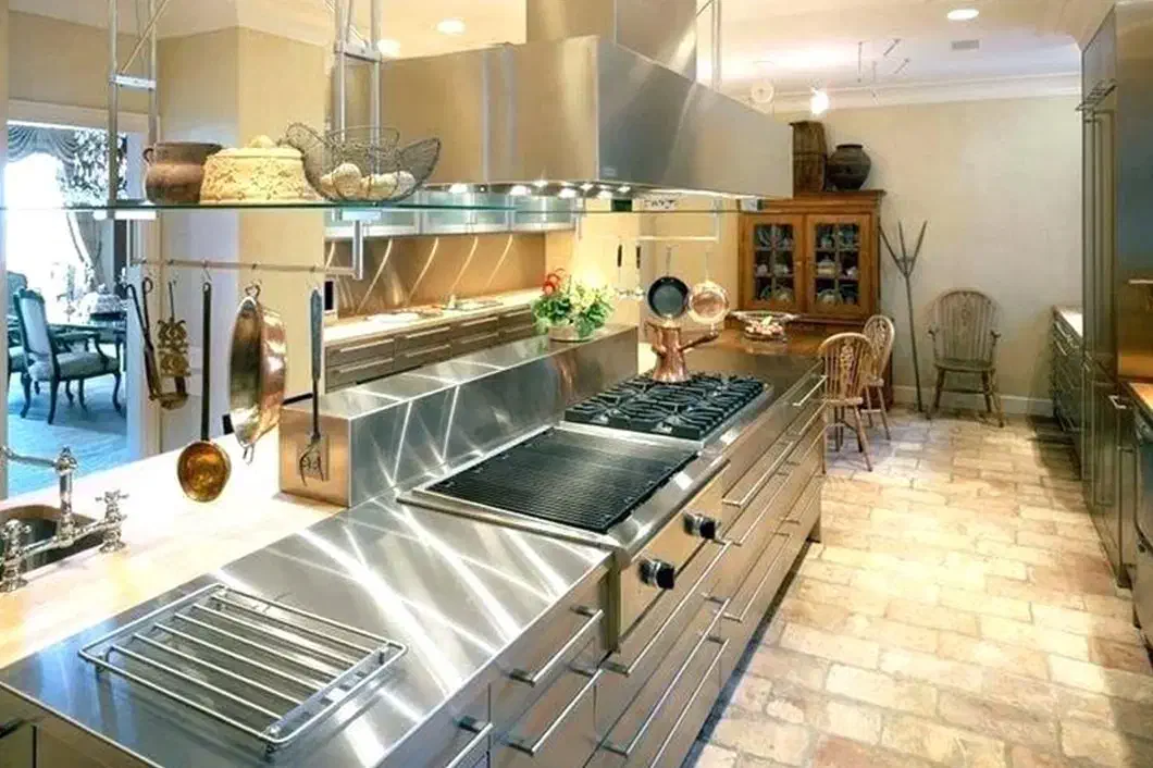 استخدام آماده ساز مواد اولیه غذایی|استخدام خدمات فروشگاه و رستوران|شاهین‌شهر, خبرنگار|دیوار