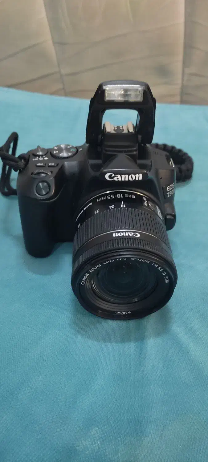 دوربین کانن 250D|دوربین عکاسی و فیلم‌برداری|یزد, |دیوار