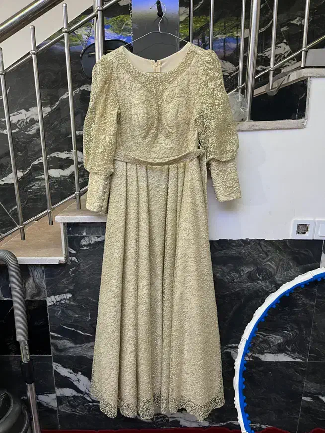 لباس مجلسی|لباس|سبزوار, سیادتی|دیوار