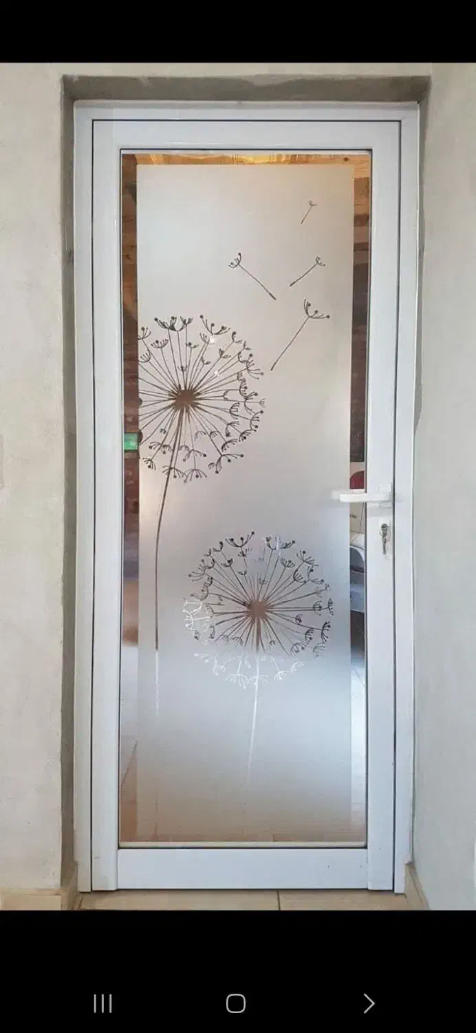 شیشه بری و درب پنجره دوجداره با بهترین قیمت|خدمات پیشه و مهارت|مشهد, ایثارگران|دیوار