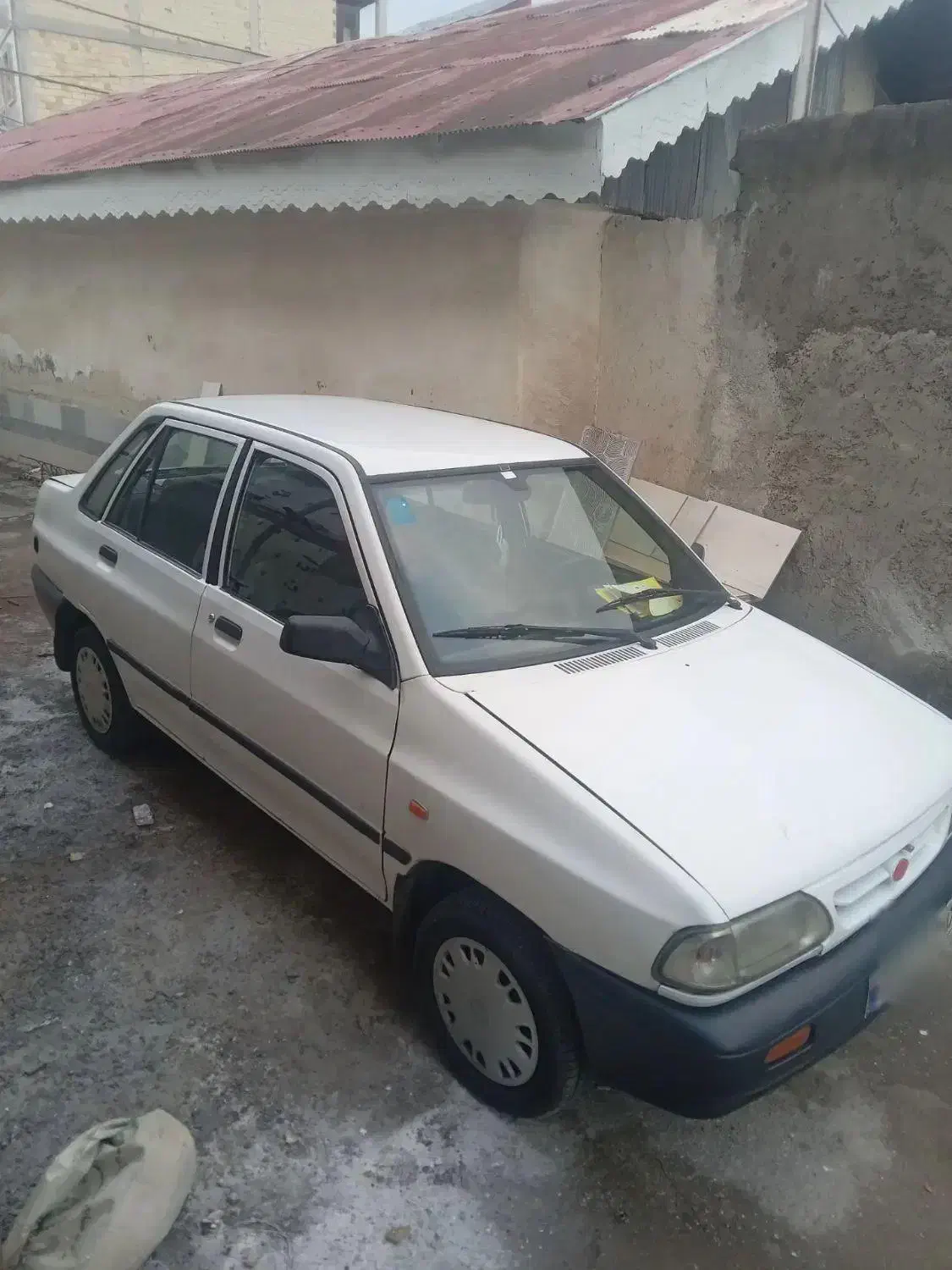 پراید مدل ۸۳ رنگ فابریک|خودرو سواری و وانت|رشت, عینک|دیوار