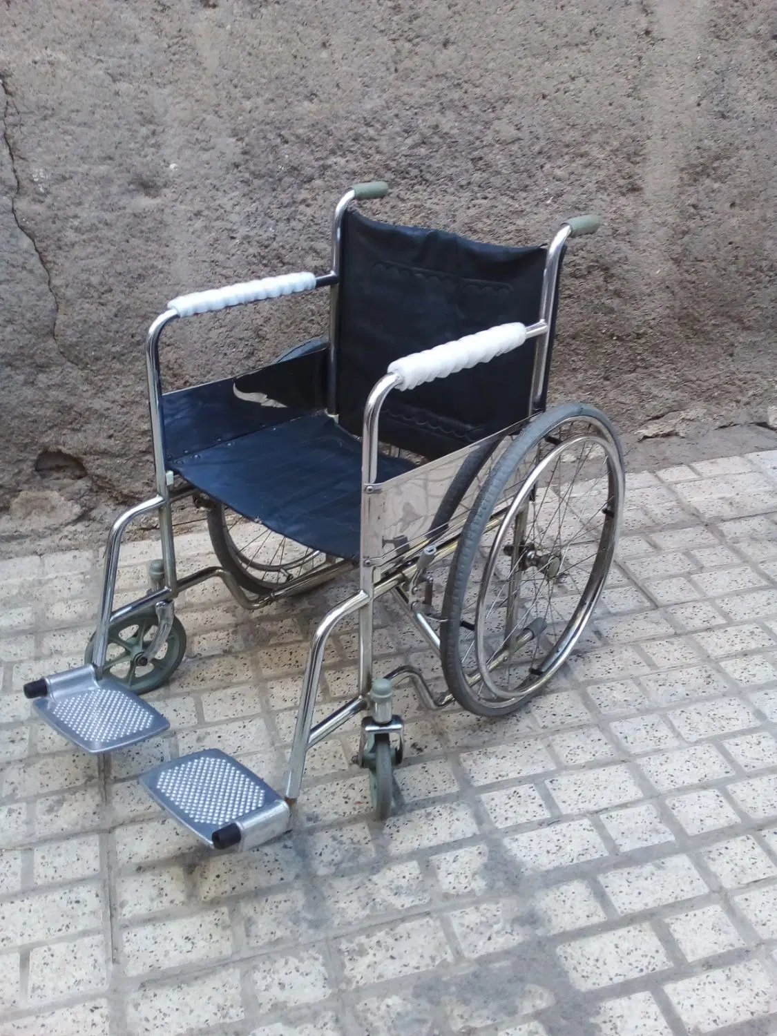 ویلچر|آرایشی، بهداشتی، درمانی|مشهد, گاز|دیوار