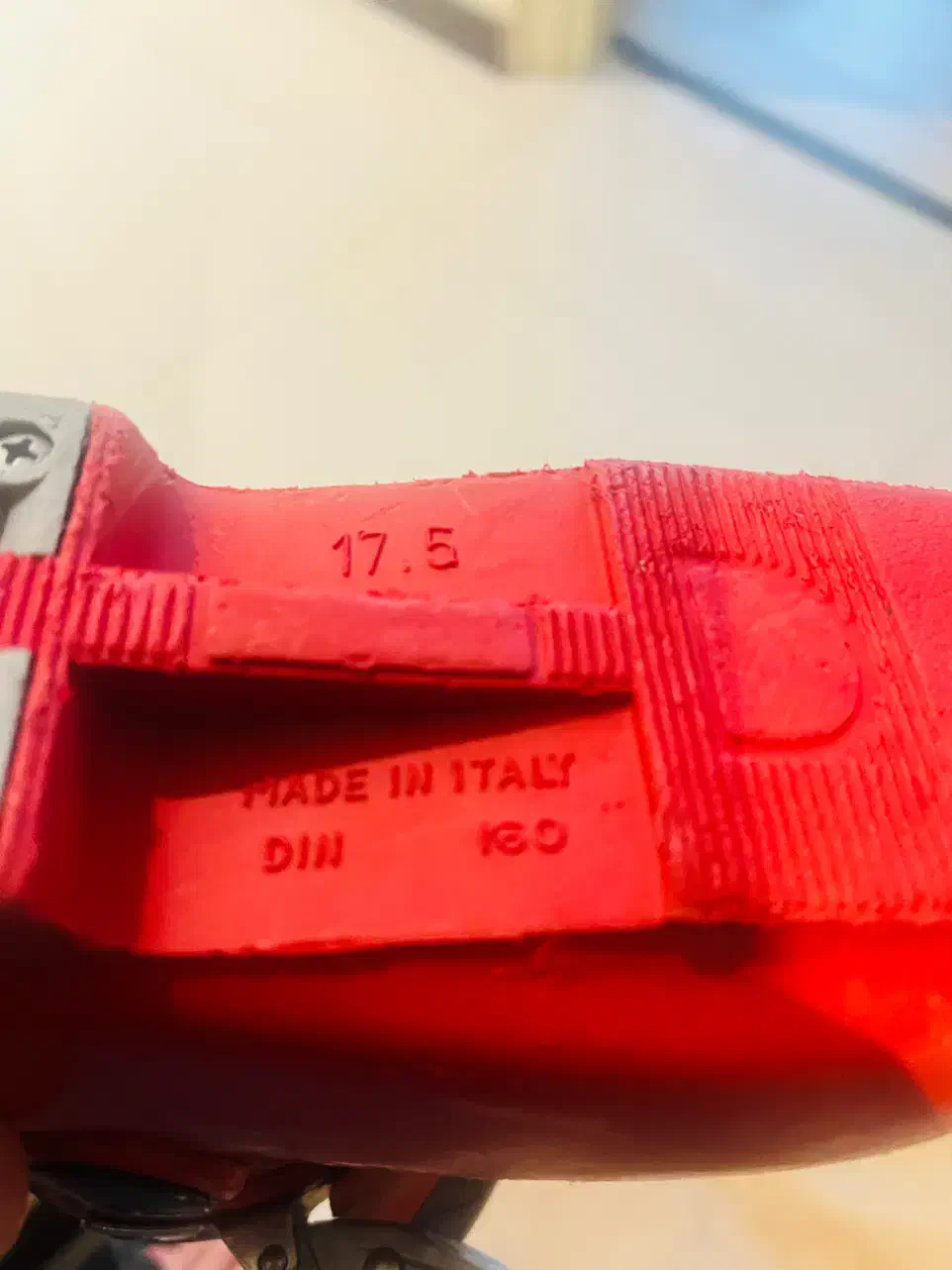 کفش اسکی|ورزش‌های زمستانی|تهران, سوهانک|دیوار