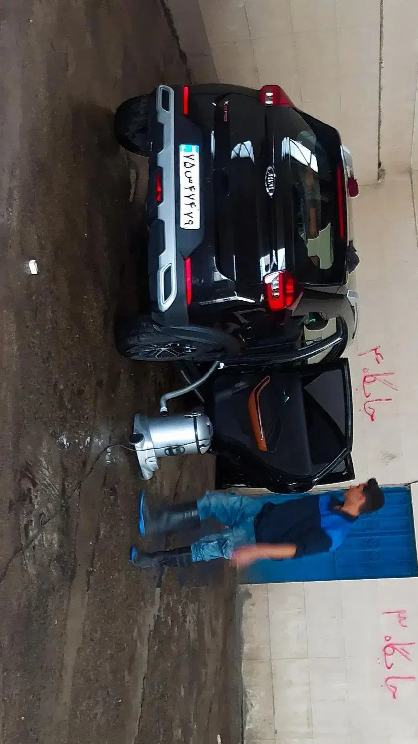 ۳ نفر همکار اقا یا خانم درکارواش زیباشهر نیازمندیم|استخدام سرایداری و نظافت|محمدیه-قزوین, |دیوار