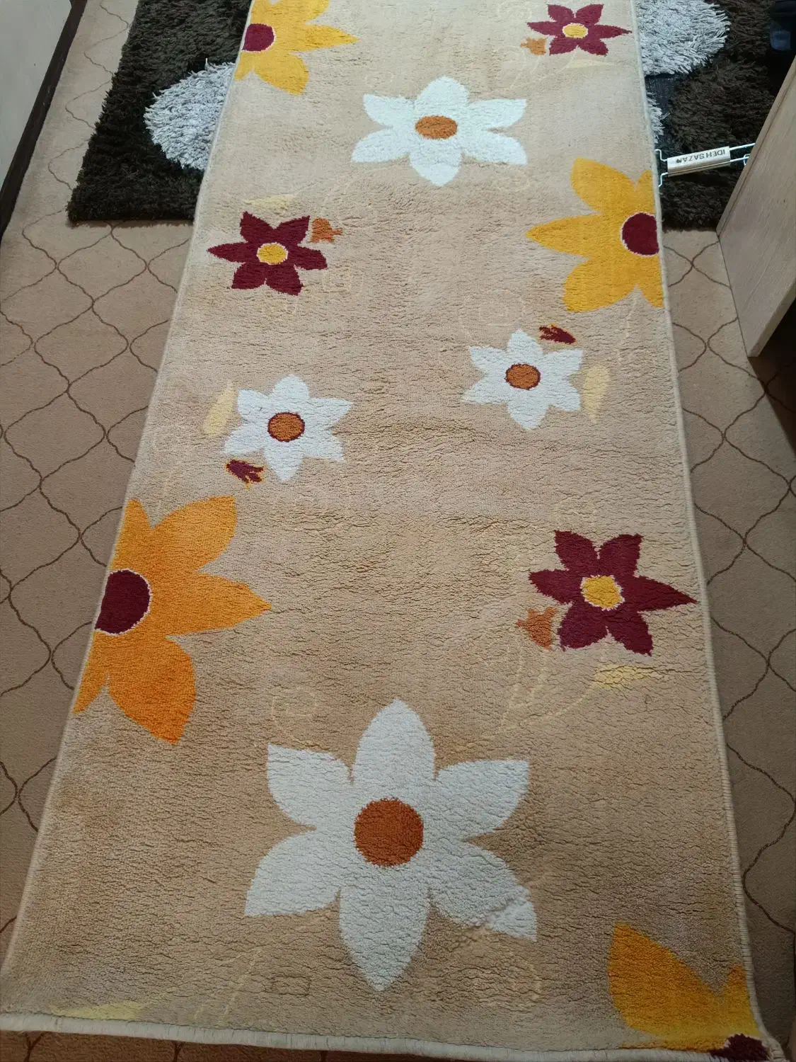 فرش تو راهرویی|فرش|اهواز, زندوکیلی|دیوار