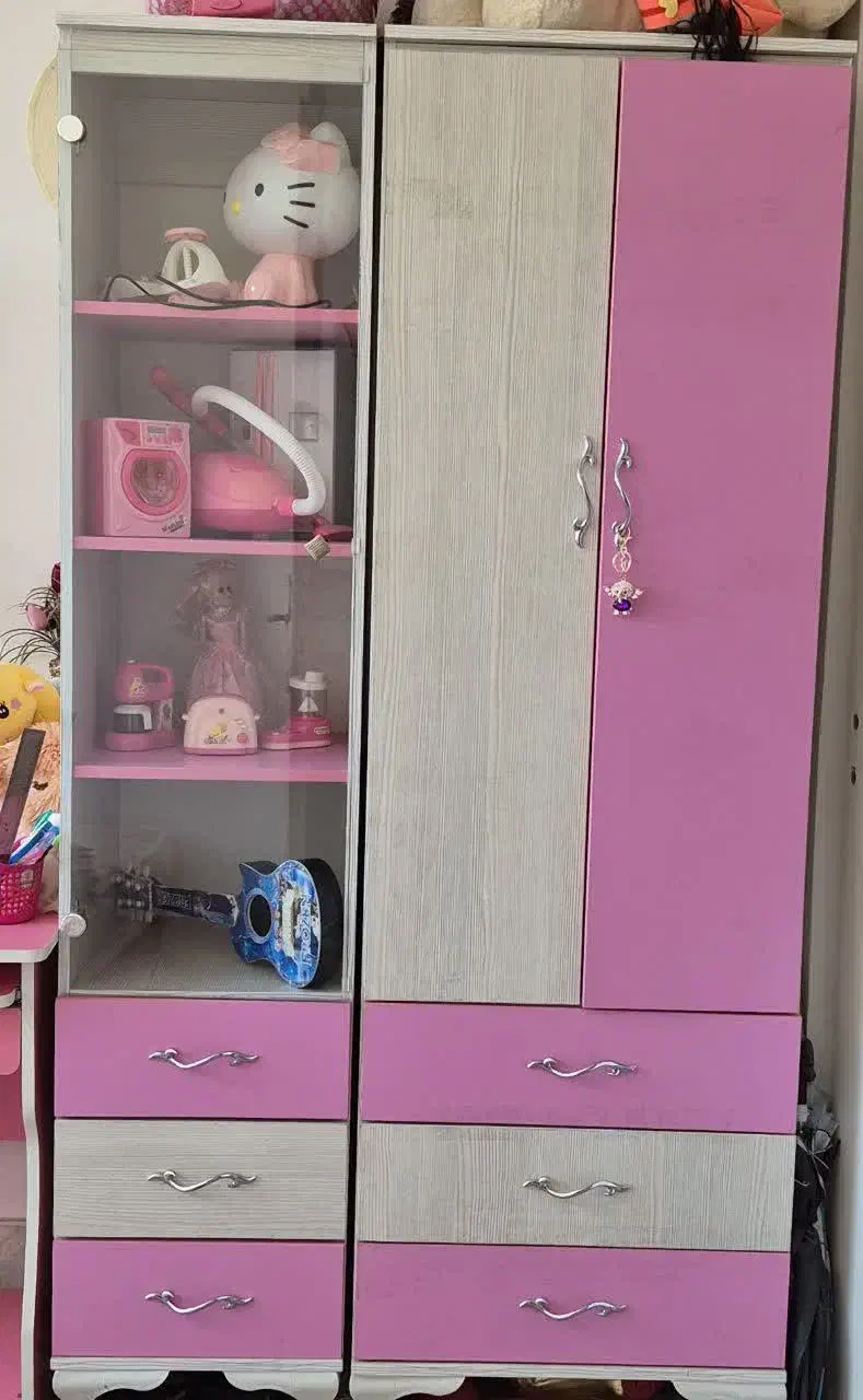 سرویس خواب سالم و کامل دخترانه|تخت و سرویس خواب|قم, باغ اشرافی|دیوار