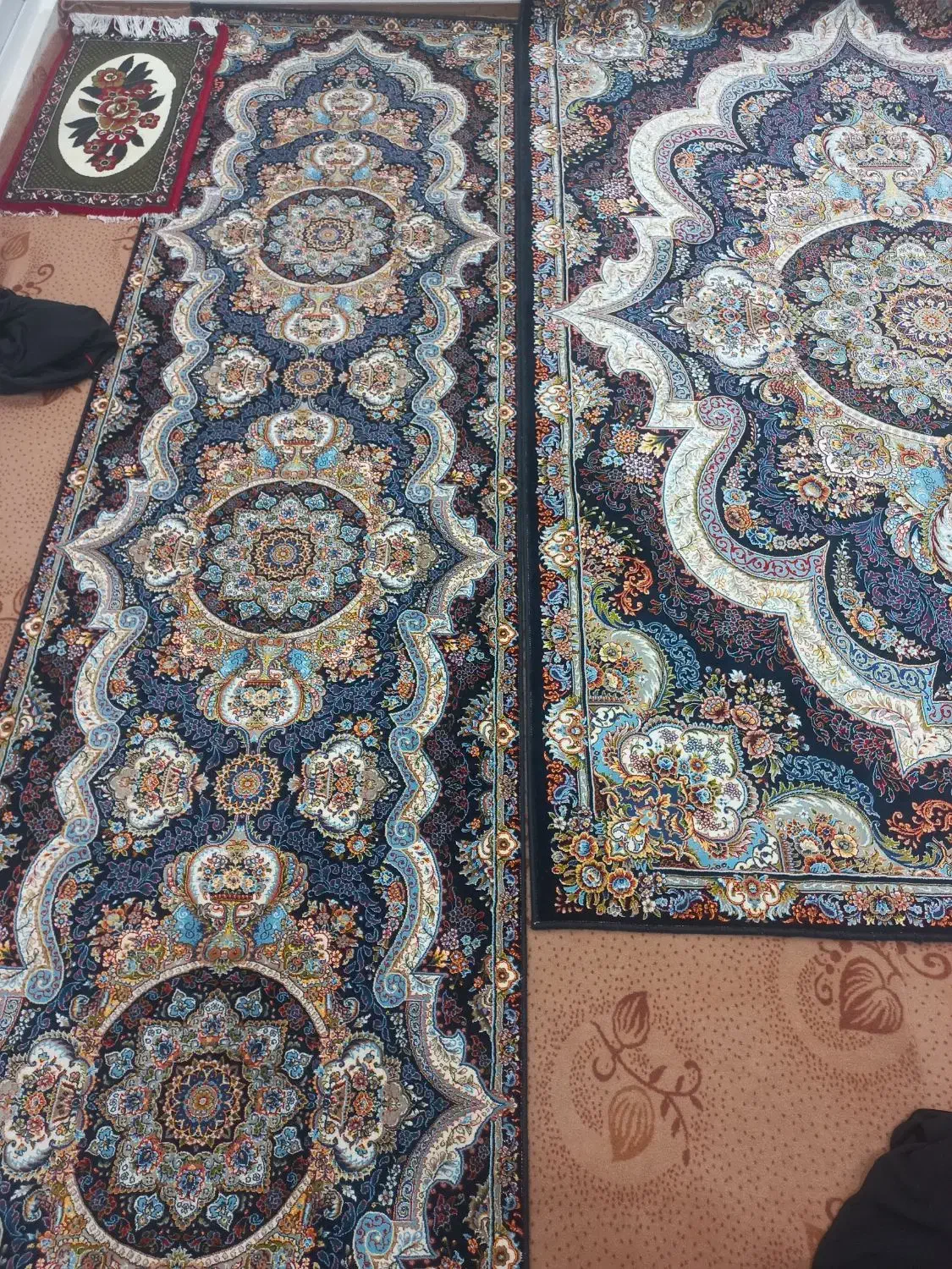 فرش و کناره ۱۰۰۰ شانه در حد نو|فرش|رباطکریم, نصیرشهر|دیوار