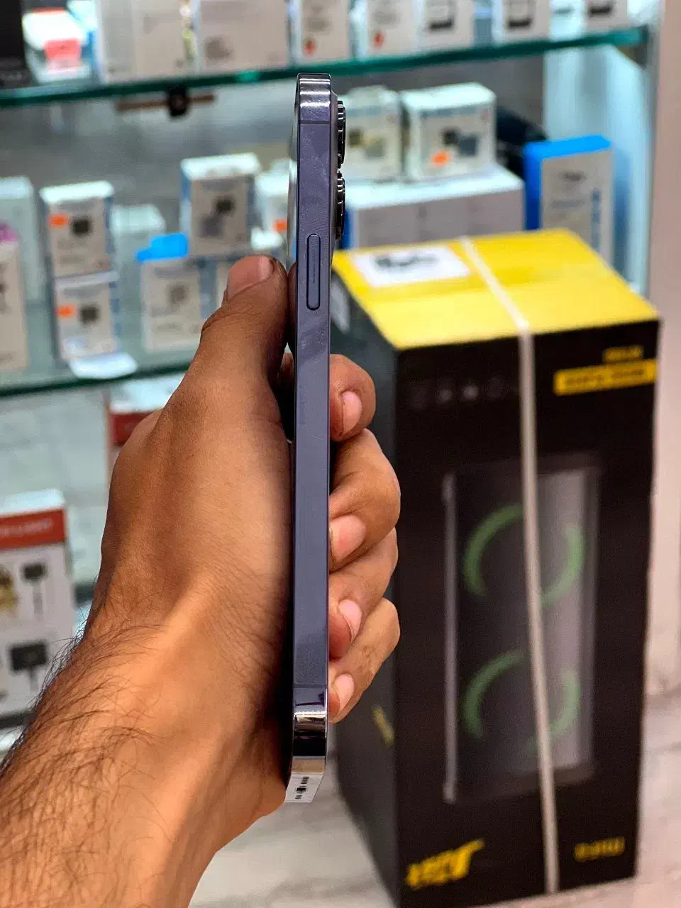 آیفون 13 پرومکس zaa 13 promax iphone 256|موبایل|رشت, سعدی (تختی)|دیوار