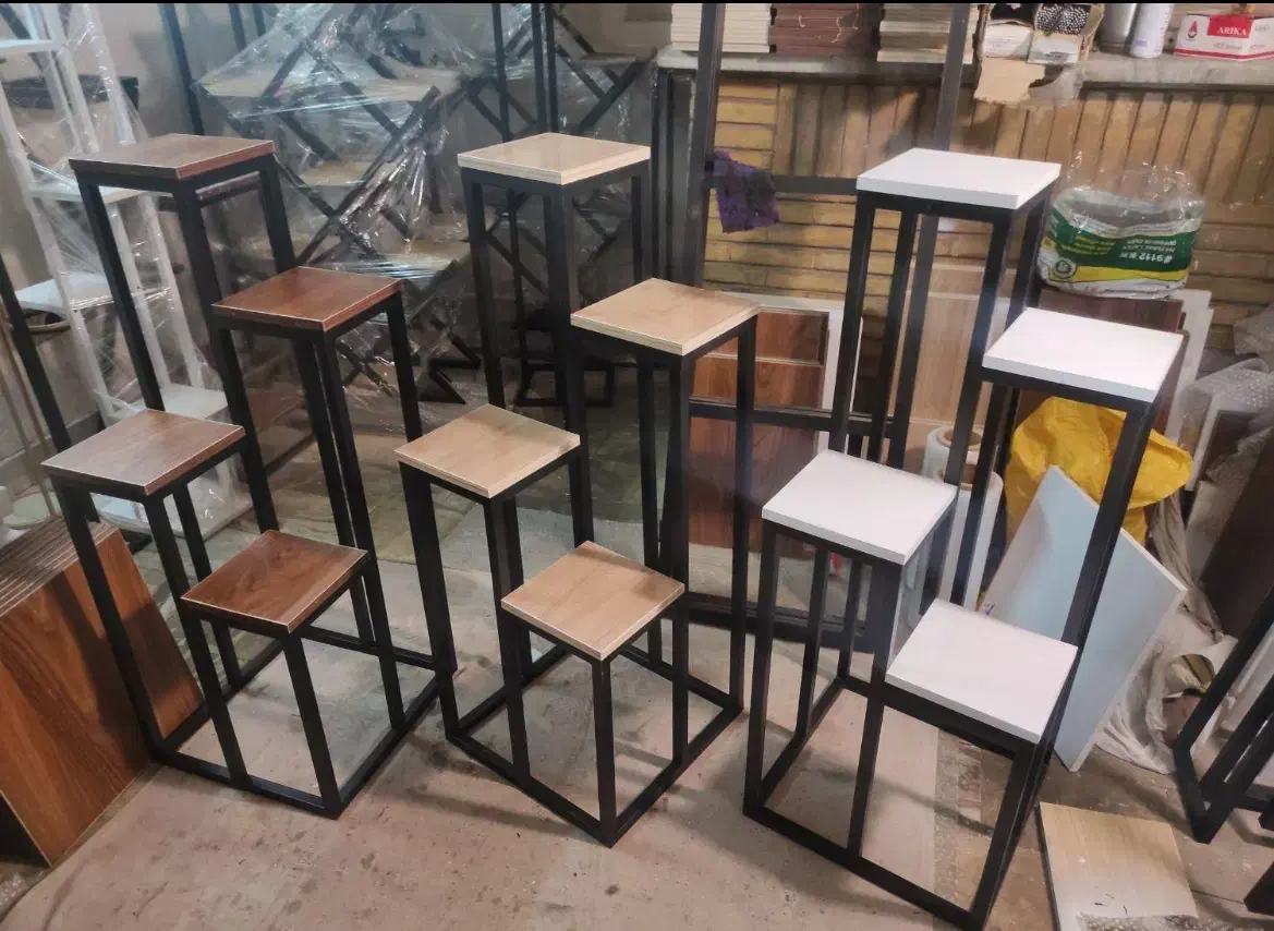 استند گلدان گل فلزی چوبی مینیمال|گل و گیاه طبیعی|اهواز, زیباشهر|دیوار