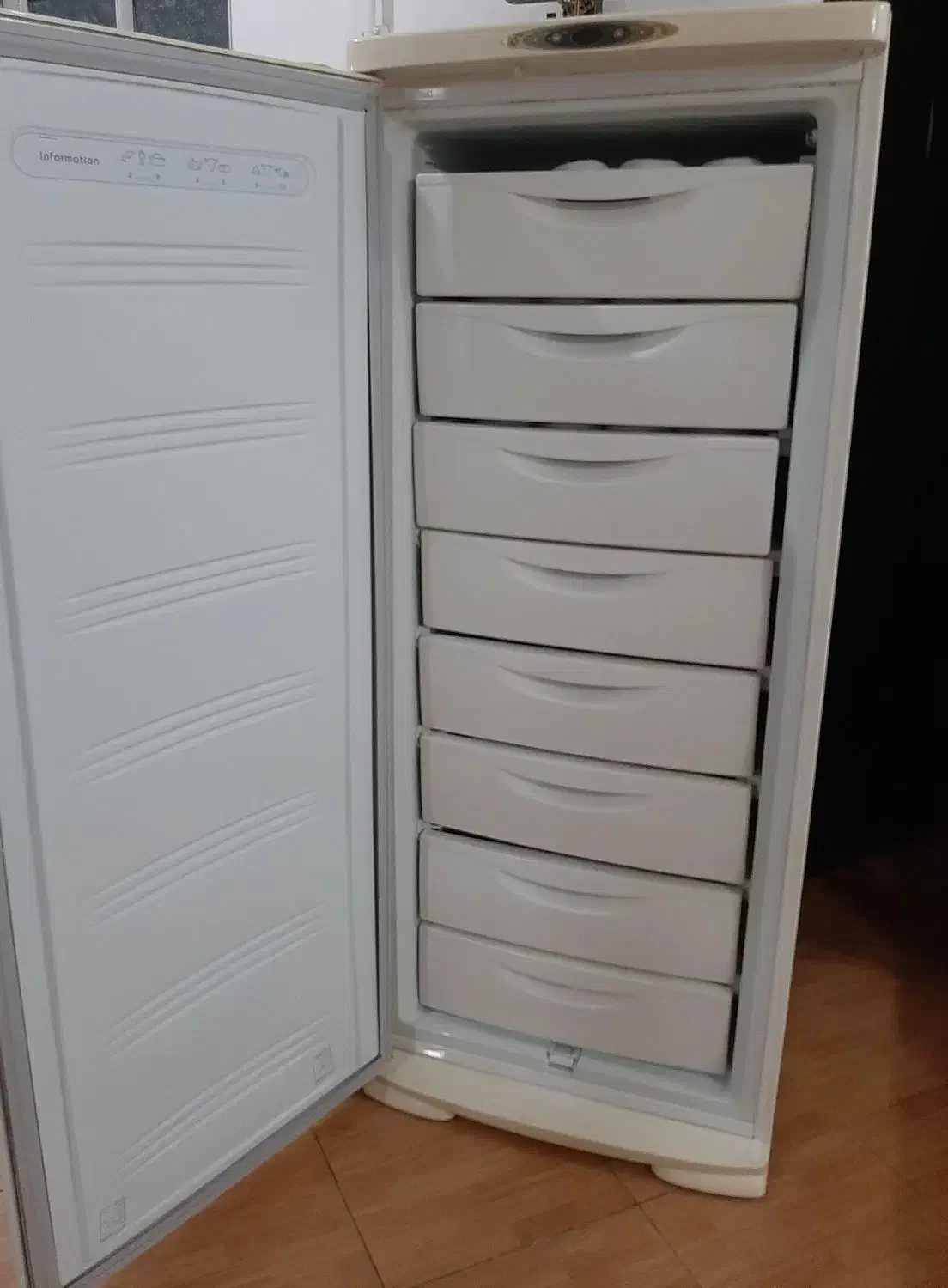 فریزر امرسال ۸کشو|یخچال و فریزر|رشت, کوی فکوری|دیوار