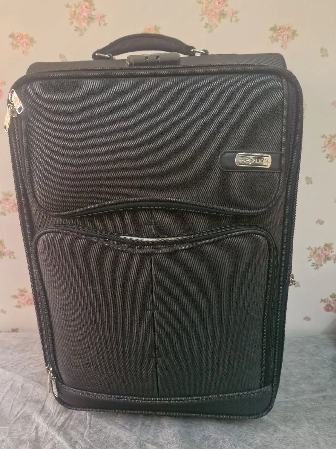 چمدان وساک|کیف، کفش، کمربند|فردیس, خیام غربی|دیوار