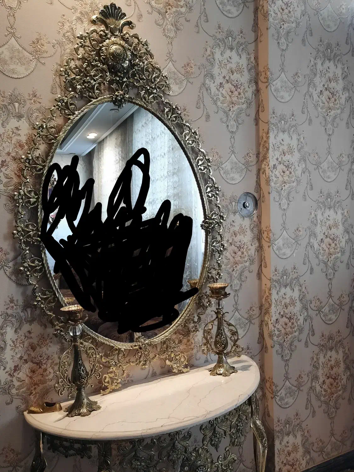 آیینه و شمعدان|آینه|کرمانشاه, |دیوار