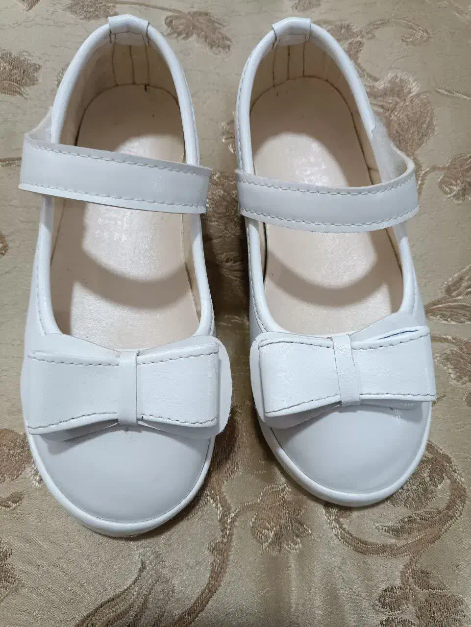 کفش و لباس بچه|کفش و لباس بچه|نشتارود, |دیوار