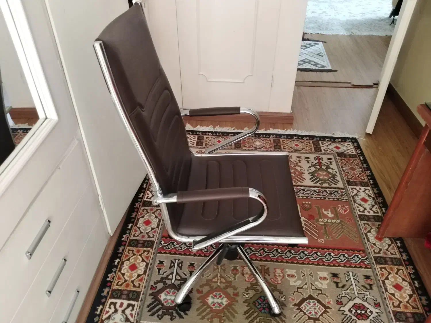 صندلی اداری طرح مدیریتی درحد نو|دفتر کار|تهران, باغ فیض|دیوار